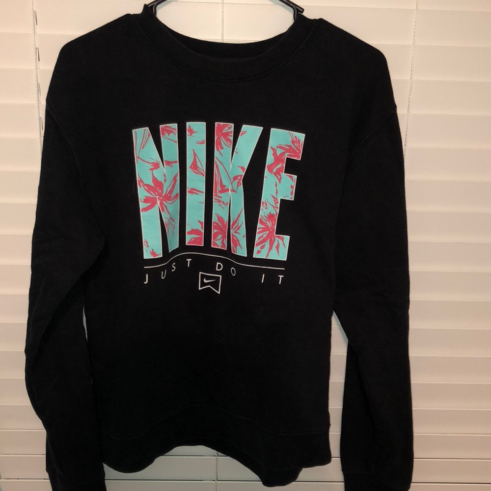 Nike Crew Neck